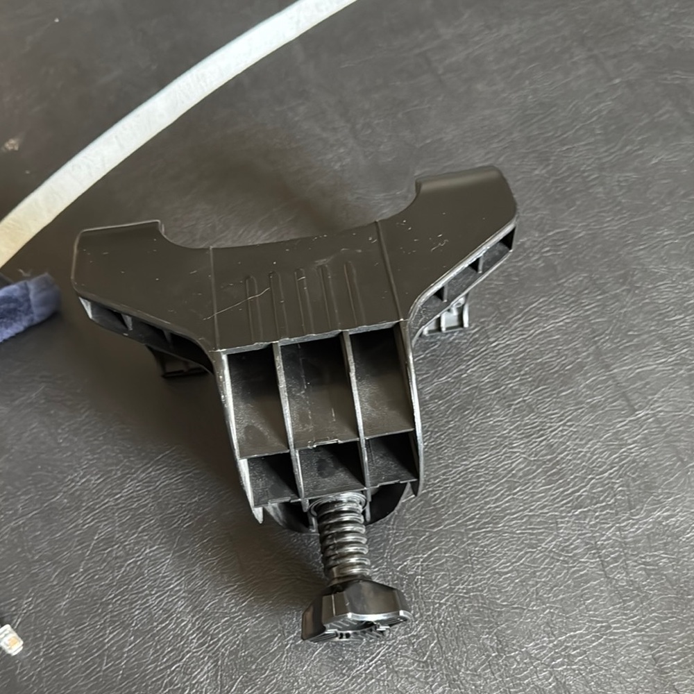 PXN steering wheel grip/anti mover for Xbox Pc or PlayStation - Picture 3 of 5